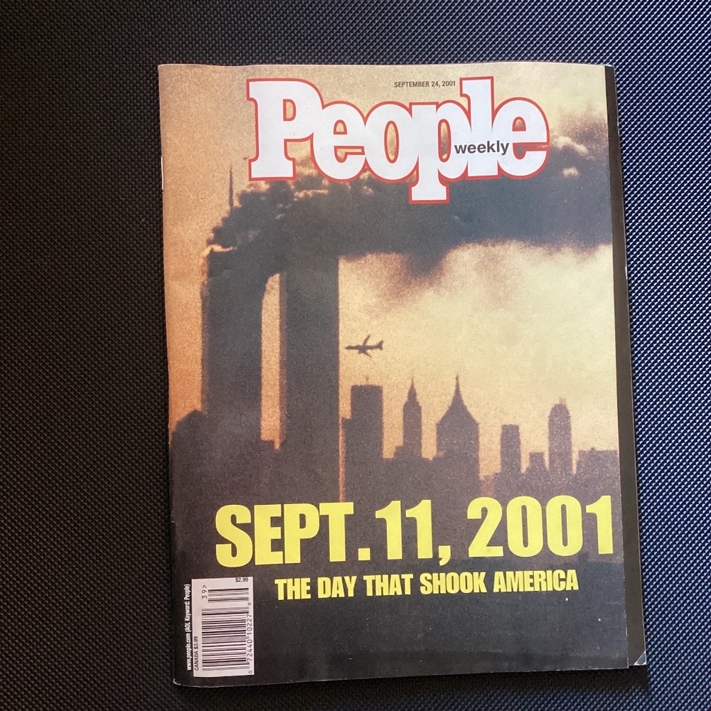 Original PEOPLE MAGAZINE Sept. 24, 2001 9-11 The Day That Shook America WTC